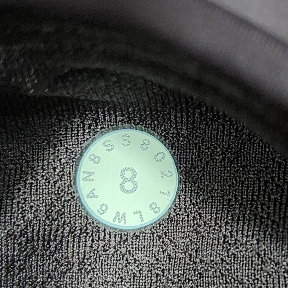 Lululemon On Pace 21" Cropped Legging Size 8 Purple - Picture 11 of 11